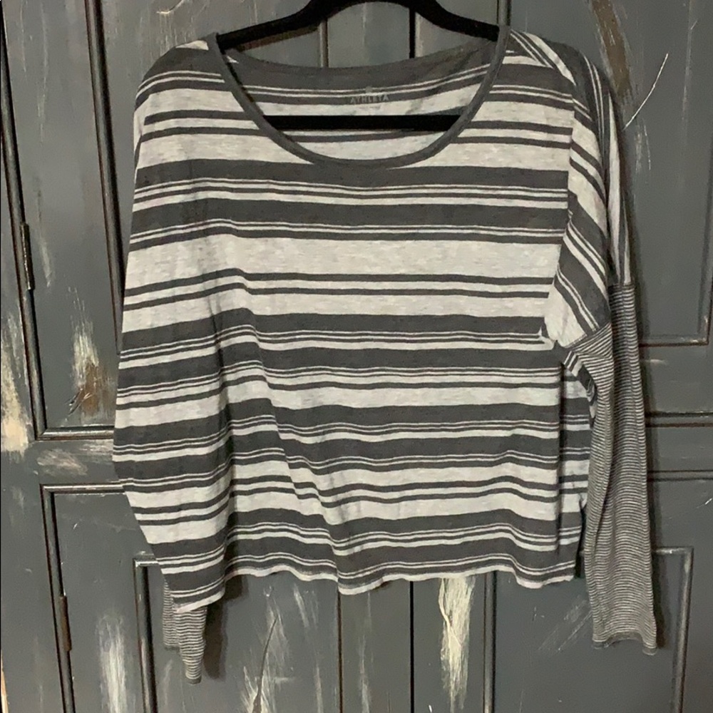 Athleta top